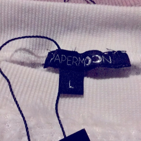 🥳HOST PICK🎉🖤White Fuzzy Sweater~NWT - Picture 2 of 3